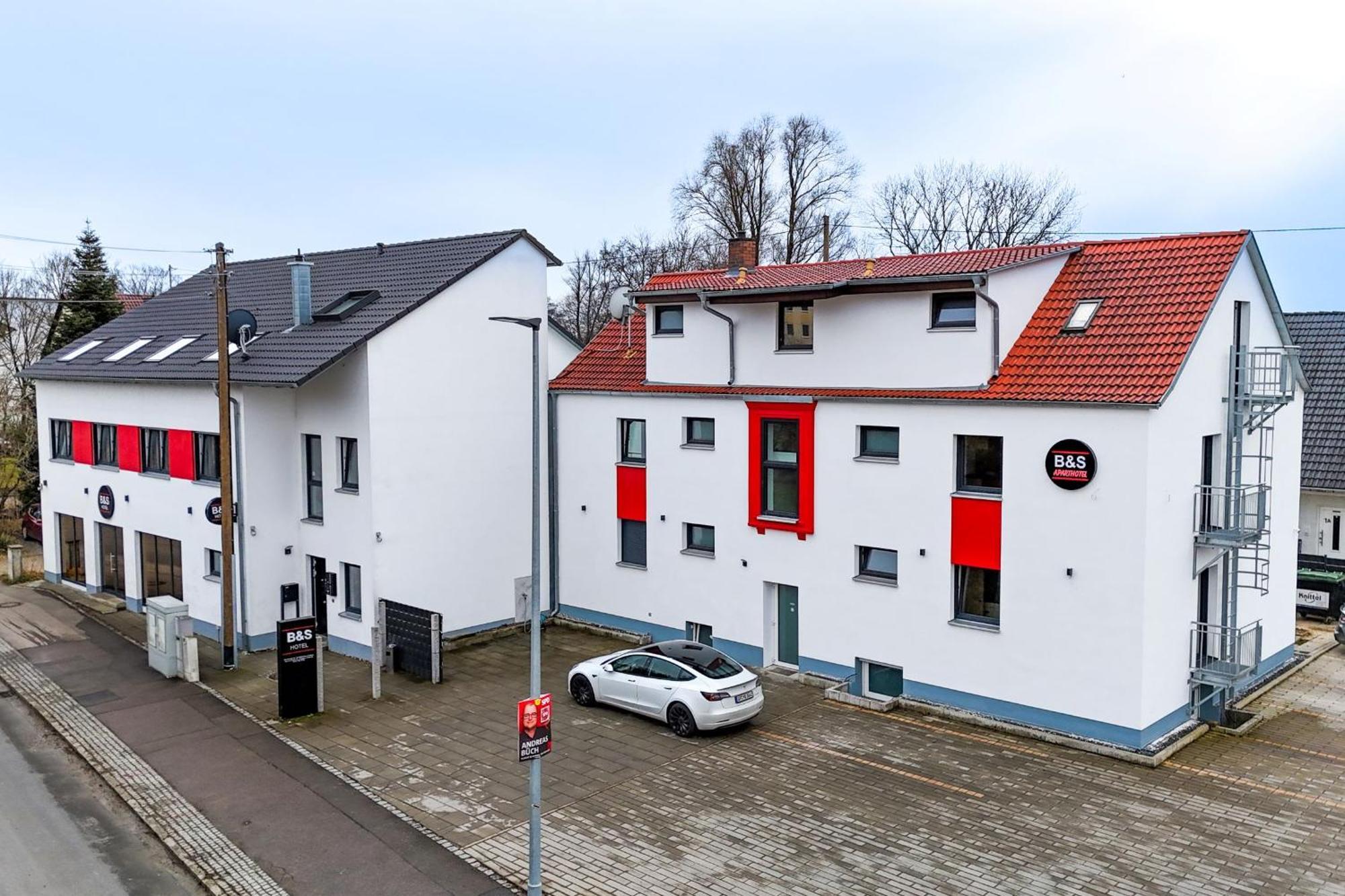 B&S Hotel Weissenhorn Bagian luar foto